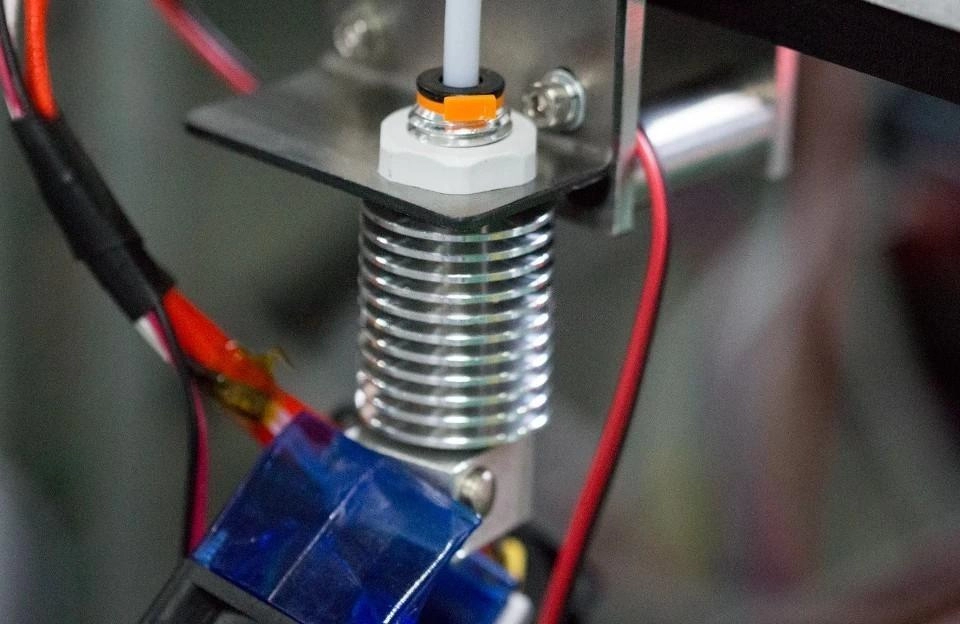 Trianglelab_E3D_V6_Bowde_Radiator_with_Nut_Black_6 Trianglelab_E3D_V6_Bowde_Radiator_with_Nut_Black_6