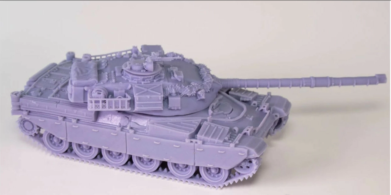 Точная миниатюрная модель танка Точная миниатюрная модель танка