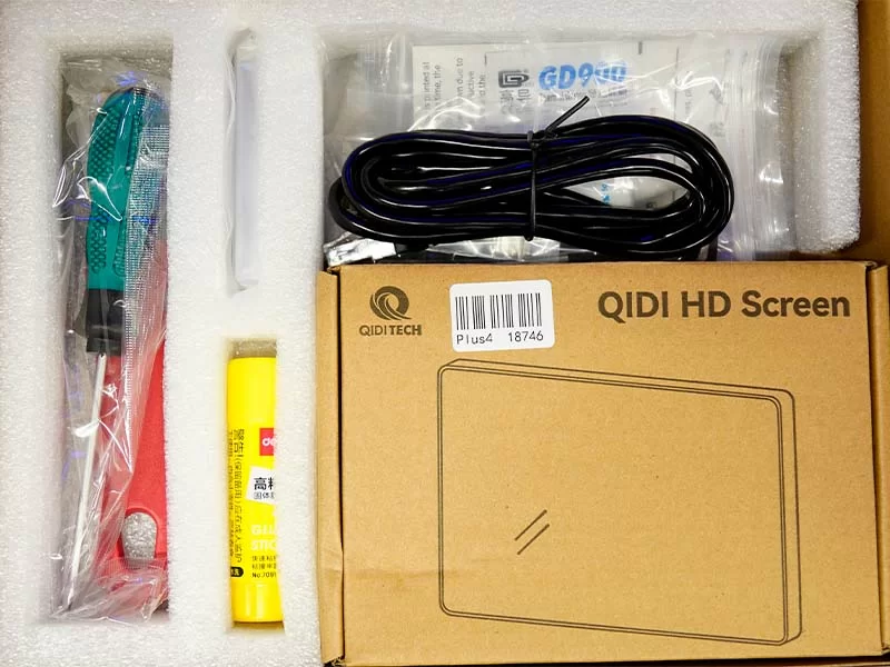 Упаковка принтера QIDI PLUS 4