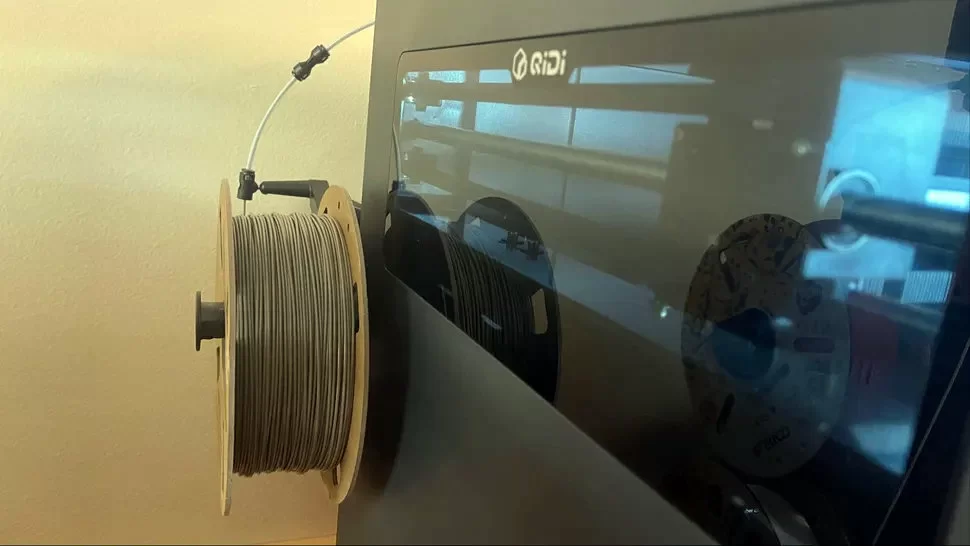 3d-printer-qidi-plus-5-displey2.jpg