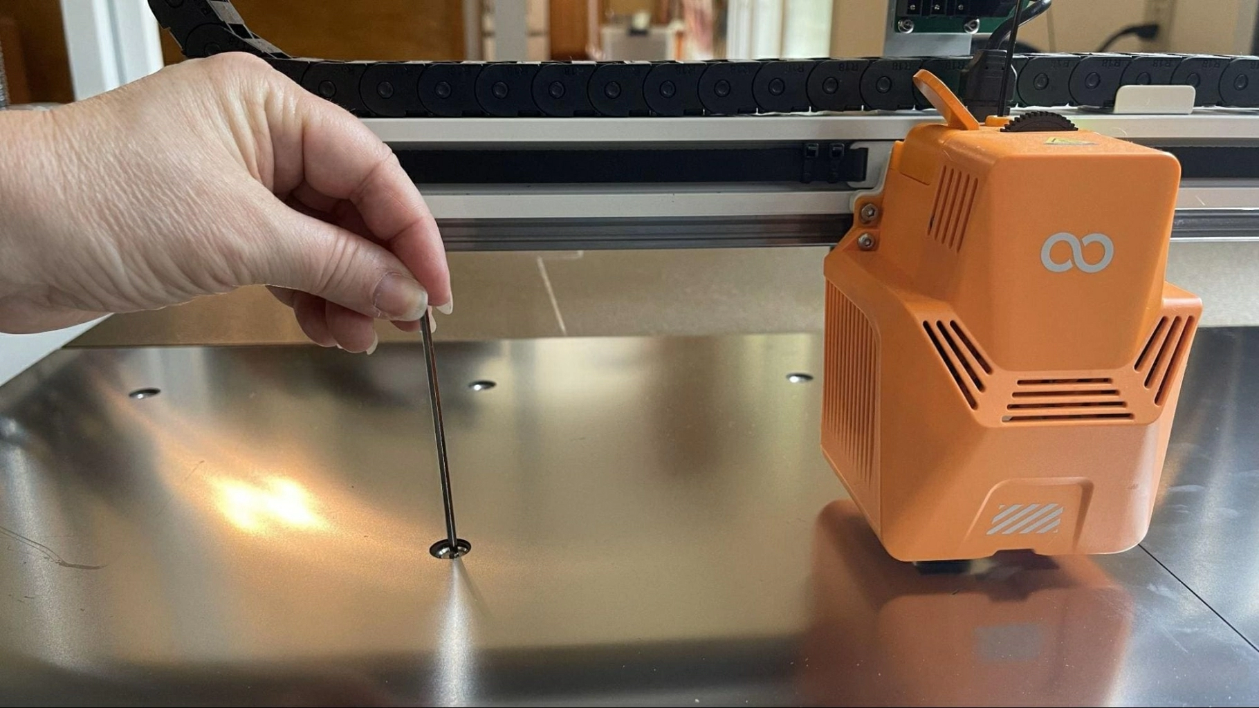 Выравнивание стола Orange Storm Giga