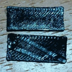 Сопло задевает напечатанную деталь Сопло задевает напечатанную деталь