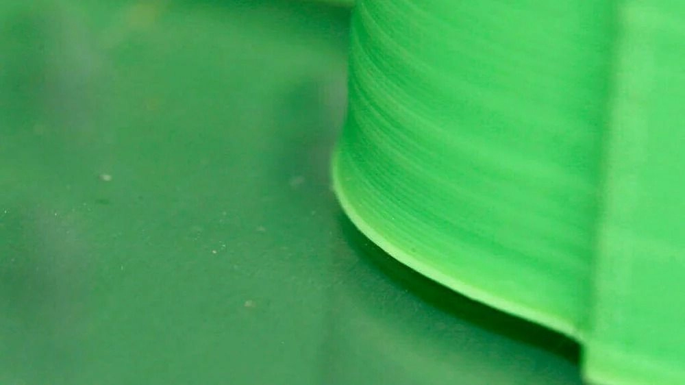 Проблемы 3д печати и их решение. Дефекты 3d печати PETG. Слоновья нога при печати 3d принтер. Дефект печати 3д принтера. 3д принтер полосит.