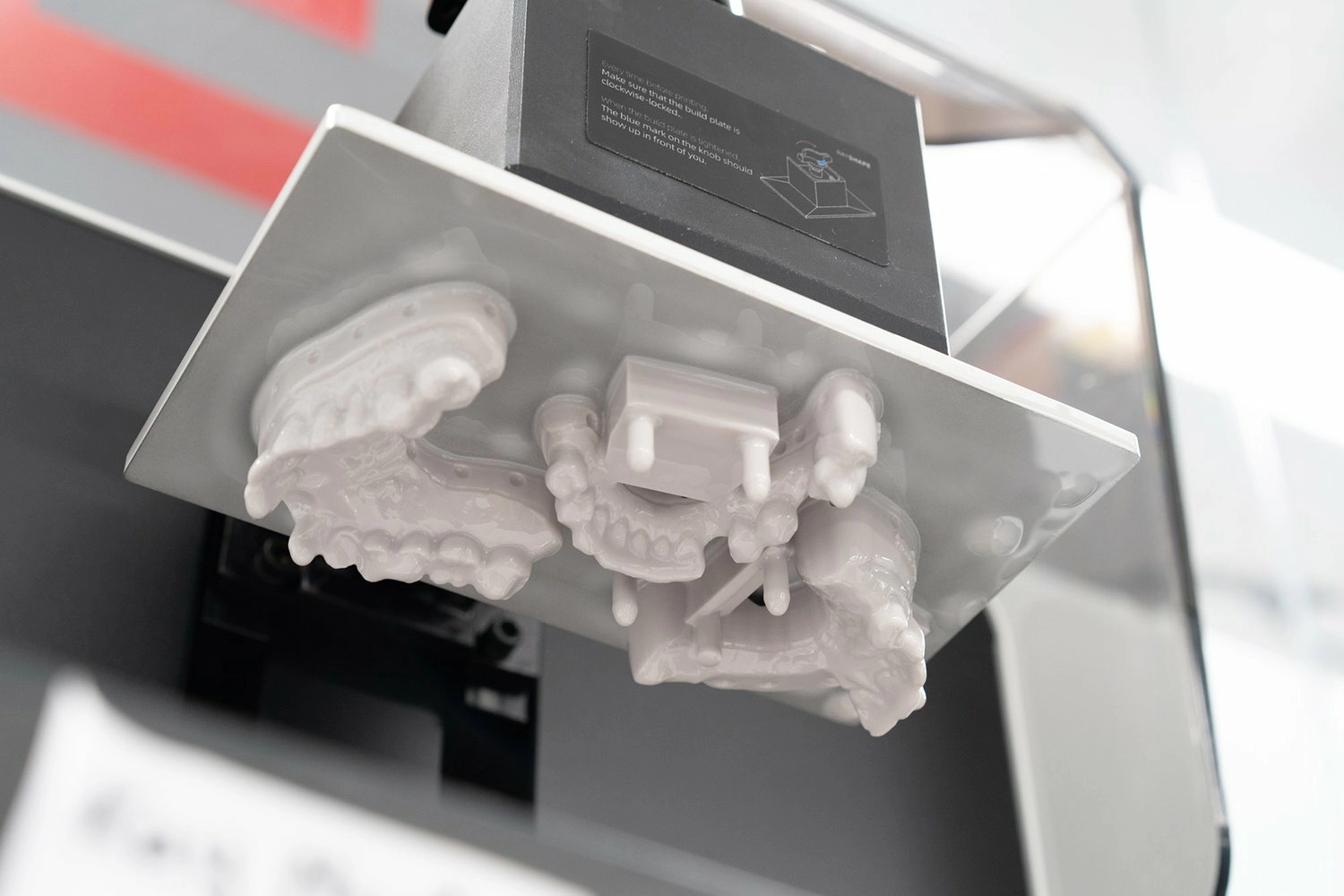 Моделирование зубов, коронок, мостов Моделирование зубов, коронок, мостов