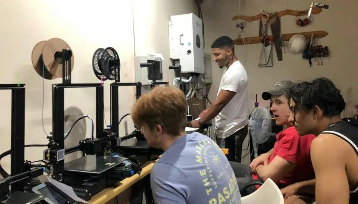 Атанг Чикаре