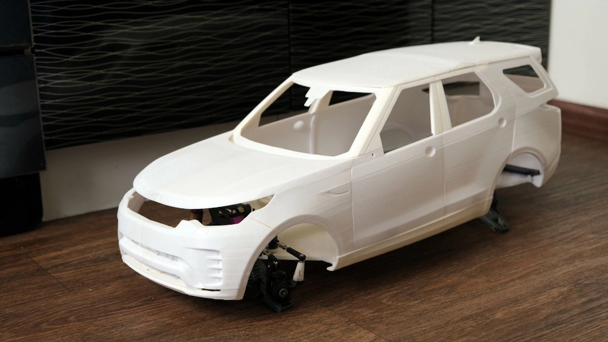 Уменьшенная модель автомобиля Уменьшенная модель автомобиля