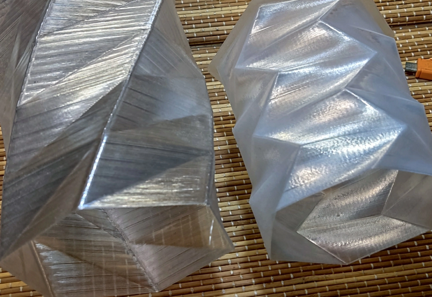 nylon-vaza.jpg nylon-vaza.jpg