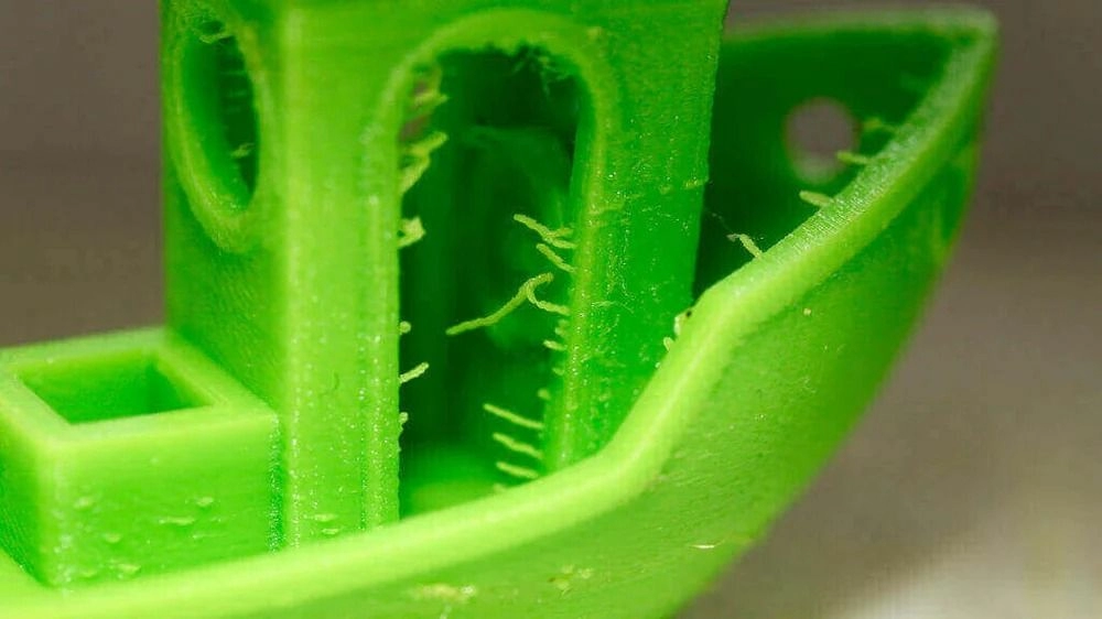 Stringing.jpg Stringing.jpg