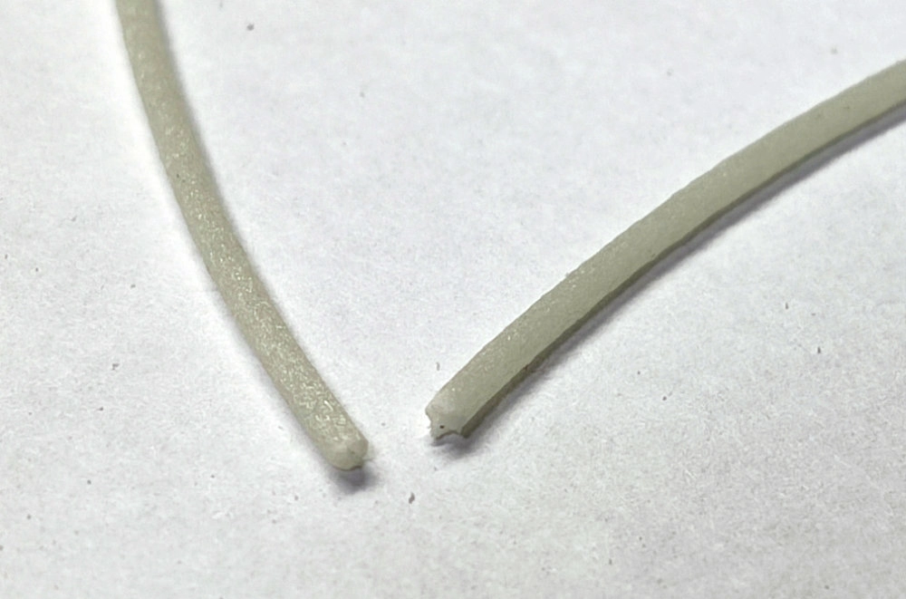 Steklonapolnennyj TPU plastik-lom.jpg