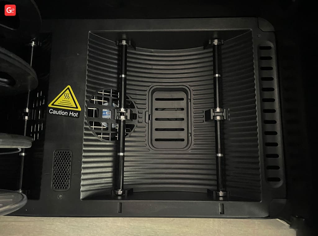 Сушилка FilaDryer S4 с полупрозрачным корпусом Сушилка FilaDryer S4 с полупрозрачным корпусом