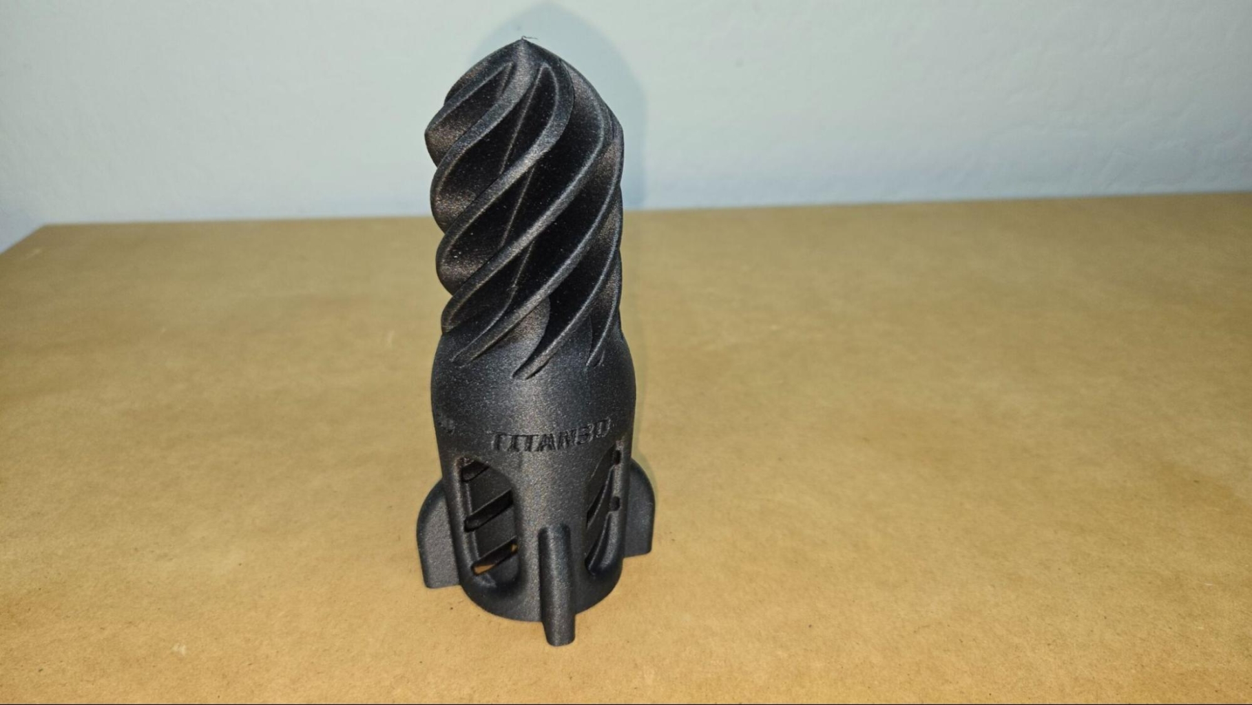 Печать фигуры ракеты на QIDI PLUS 4