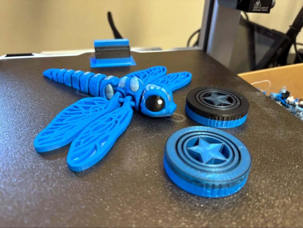 Печать трехцветной стрекозы SPARKX i7