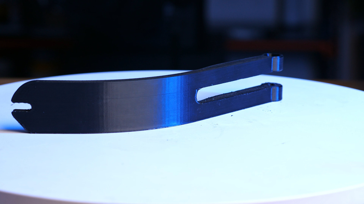 Напечатанная деталь из поликарбоната на Qidi tech Q1 Pro