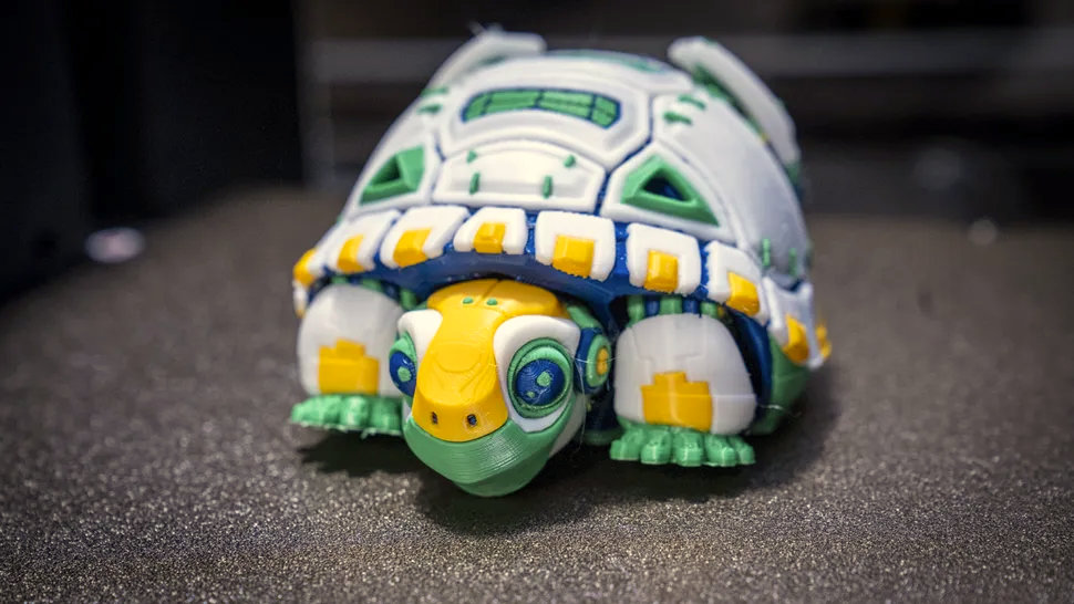 “Полноцветная” черепашка принтера Snapmaker U1 “Полноцветная” черепашка принтера Snapmaker U1