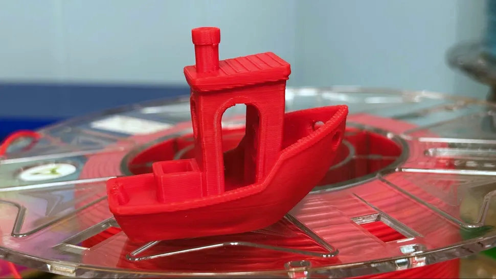 3d-printer-qidi-plus-5-primer-pechati-1.jpg