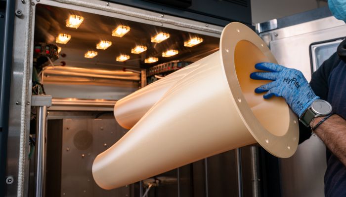 Большое изделие, изготовленное из HPP Большое изделие, изготовленное из HPP