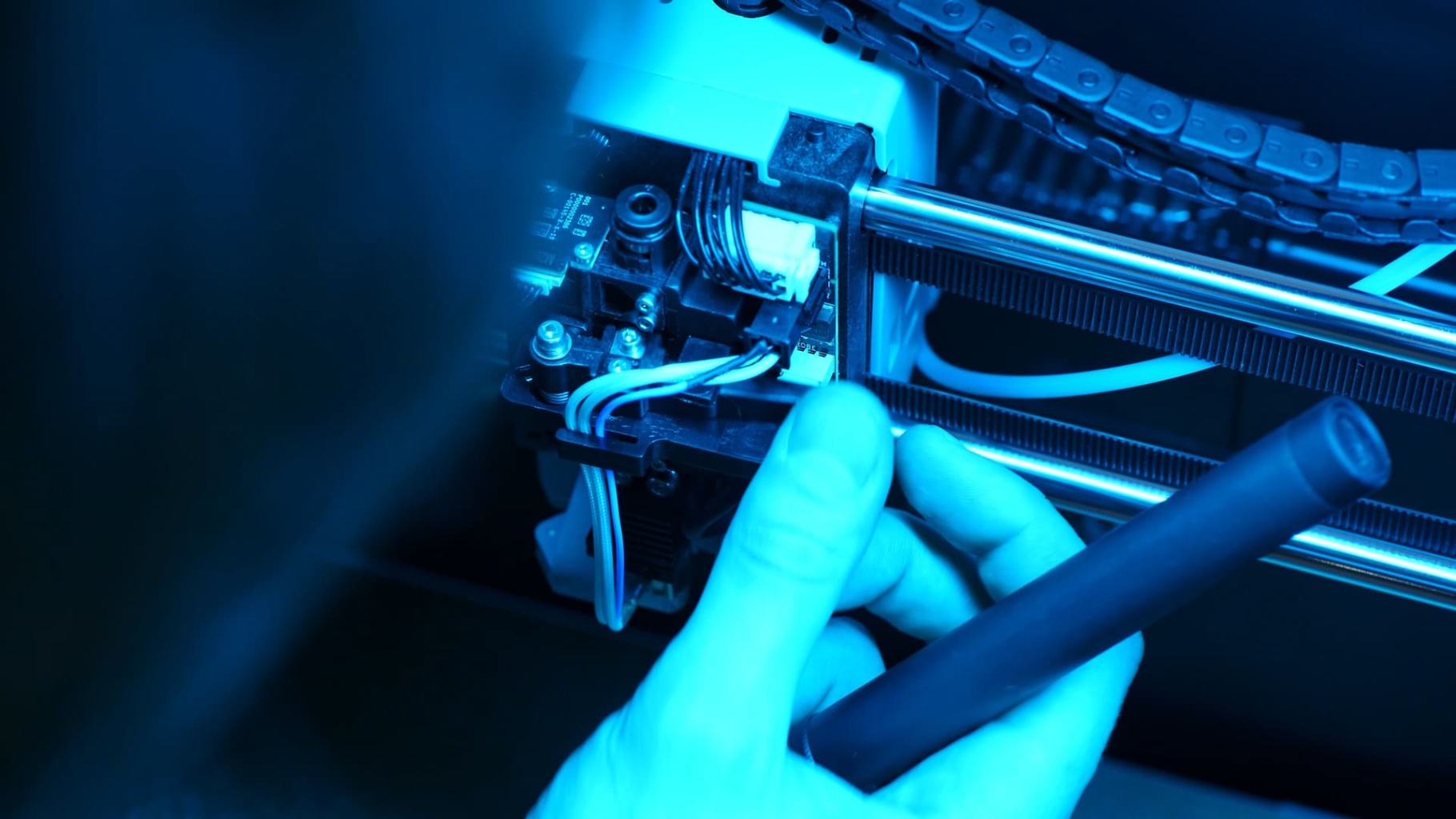 Замена прутка в принтере Qidi Plus 4