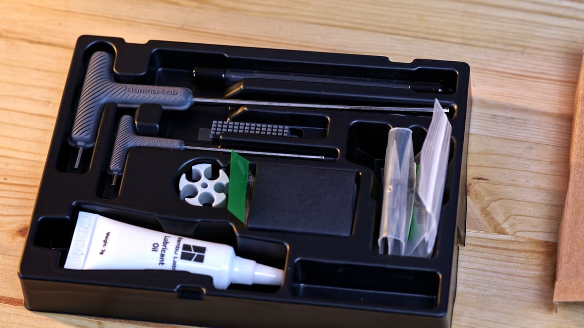 Комплект поставки принтера Bambu Lab A1 Mini Combo