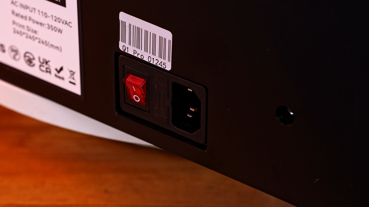 Гнездо для кабеля Qidi tech Q1 Pro