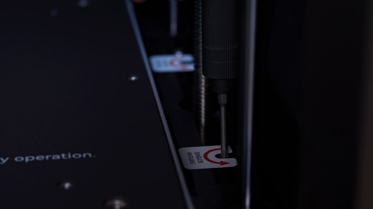 Снятие фиксаторов с Qidi Plus 4