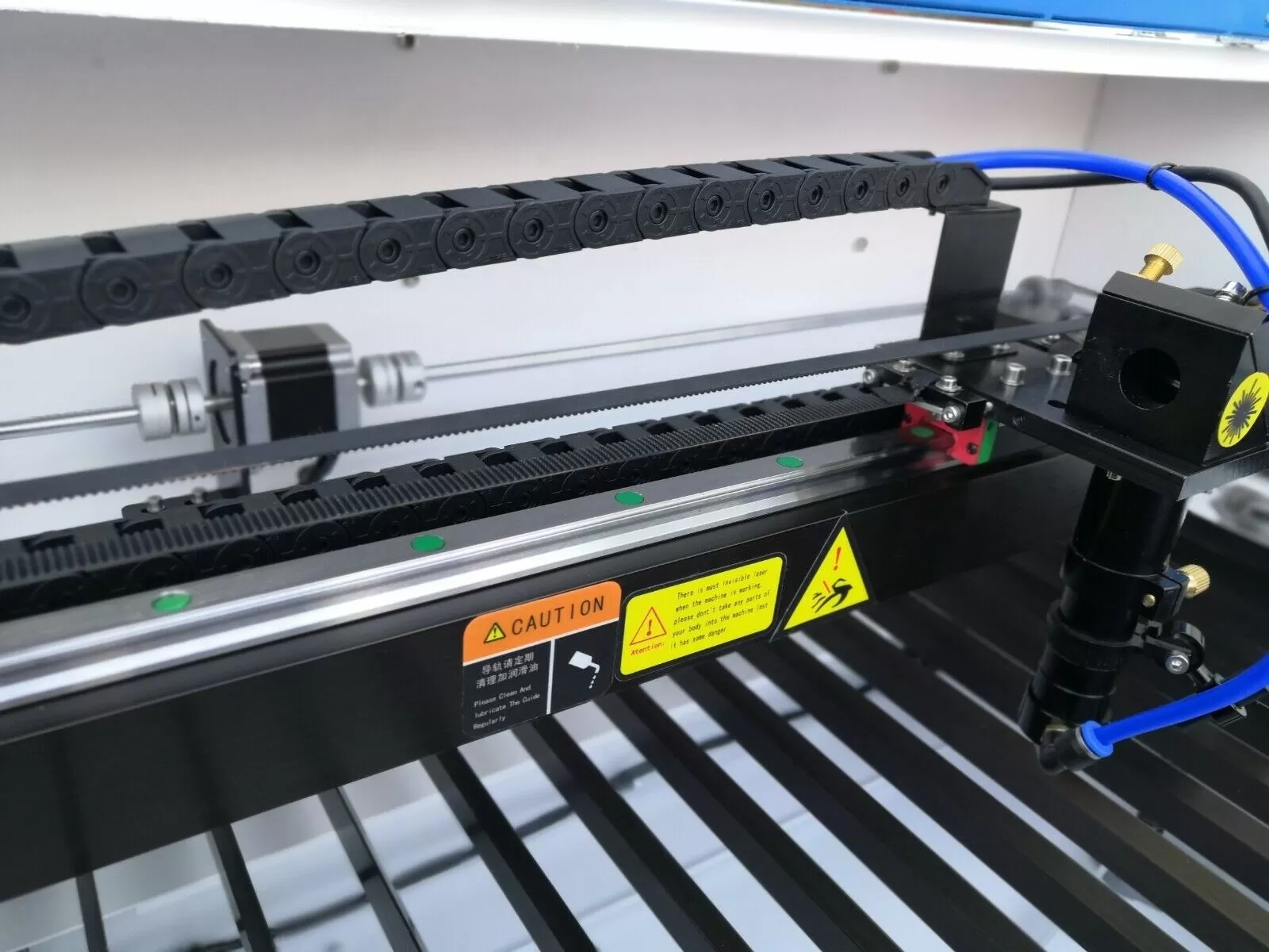 Со2 лазер. Станок для лазерной резки co2 лазером. Laser Machine FLDJ 1525. Фанук робот для лазерной резки co2. Лазерный гравировальный станок Mars 900c.