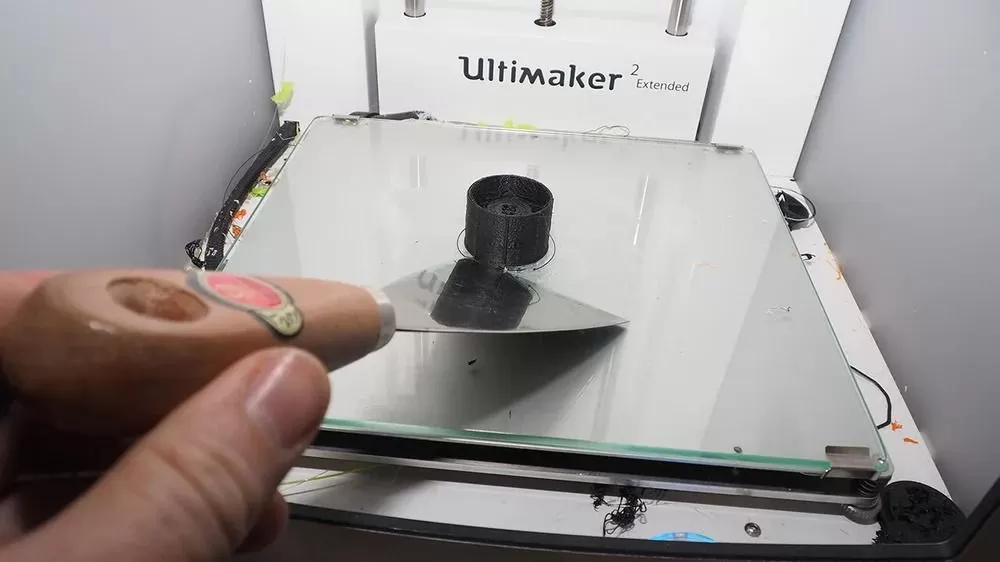 3D_Print_Problems_Stuck_Print.jpg